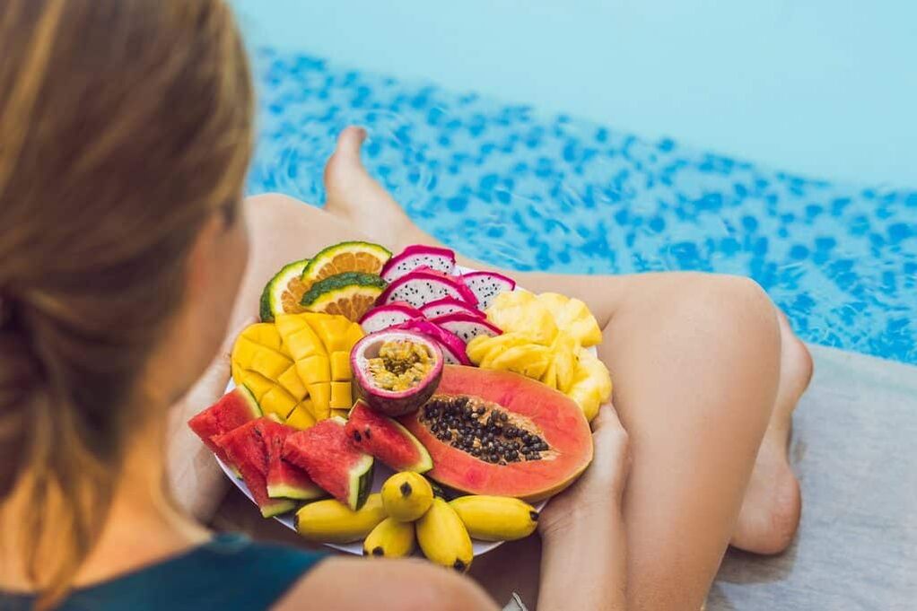 Se non ti senti bene durante una dieta, dovresti mangiare frutta